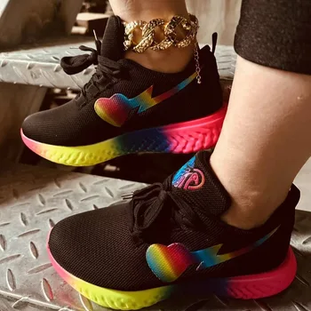 Дамски летни обувки с дишаща мрежа, обувки подметка, дамски модни маратонки на дебелите ток Rainbow Сърце, Ежедневни обувки вулканизированная