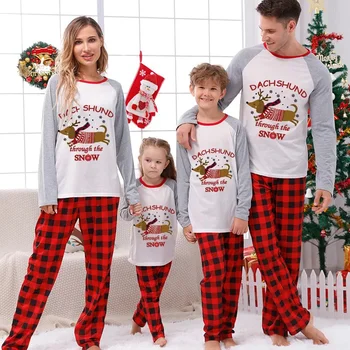 Семейни пижами коледен комплект 