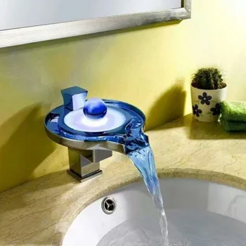 Led смесител за мивка Смесител за водопад в банята Месингови led Водопадные кран за мивка с led подсветка Torneira