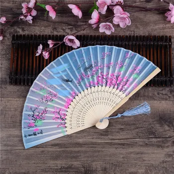 Елегантен сгъваем фен от цветове на череша, в автентичните азиатски стил, добра сватбена украса, идеално за партита в градината и дейности на открито