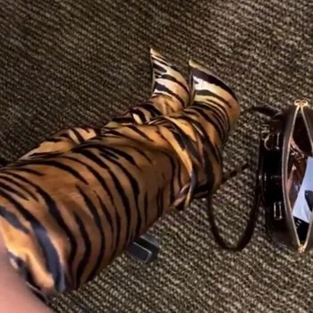 Сатен ботуши до коляното с изображение на тигър, Дамски обувки с остър пръсти на тънък висок ток, Пикантен дамски официални обувки 2023 Zapatos Para Mujere