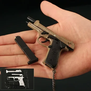 Нова сплав 1:3 Beretta 92F Mini За Демонтаж И Монтаж на Метална Играчка Пистолет Модел Пистолет Ключодържател Окачване Колекция от Пистолети, Играчка За Момчета, Подарък